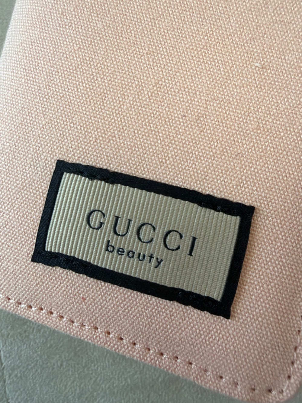Gucci makeup brushes with case - Picture 2 of 7